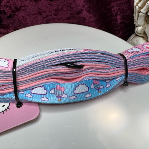 Sassy Meow Sanrio Hello Kitty Pink Heart Break Away Cat Collar & Leash - MEDIUM - Picture 13 of 13